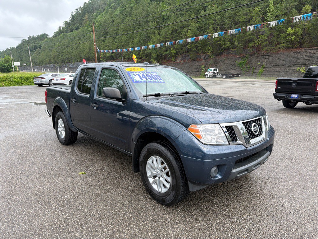 2017 Nissan Frontier Image 1