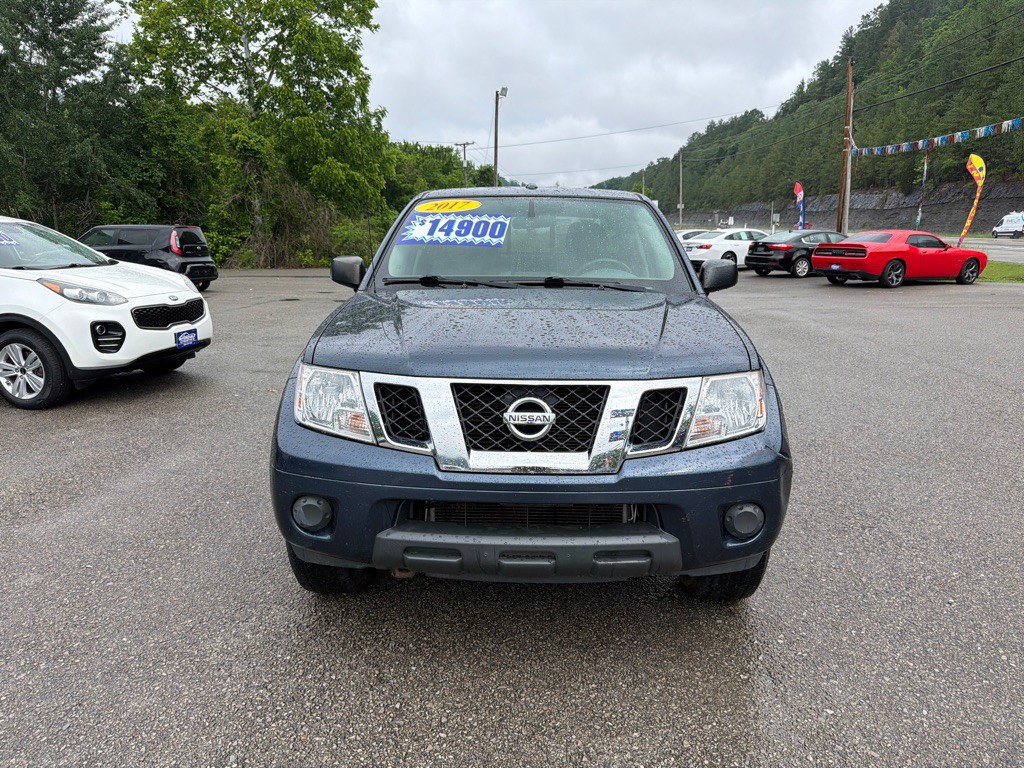2017 Nissan Frontier Image 2