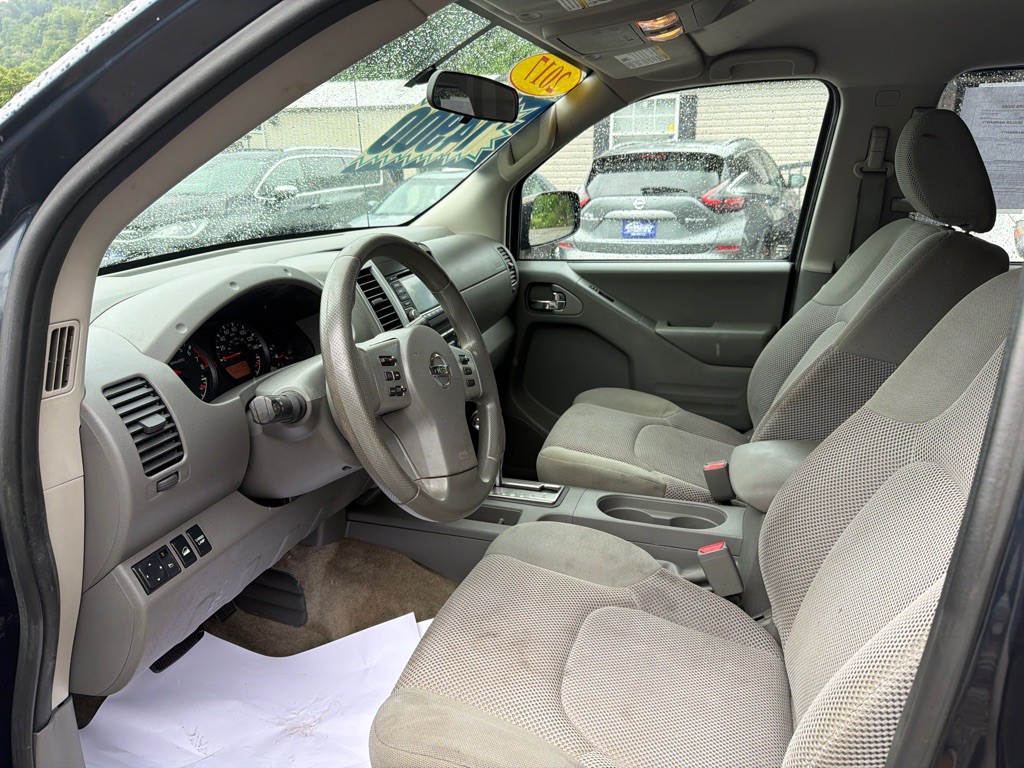 2017 Nissan Frontier Image 5