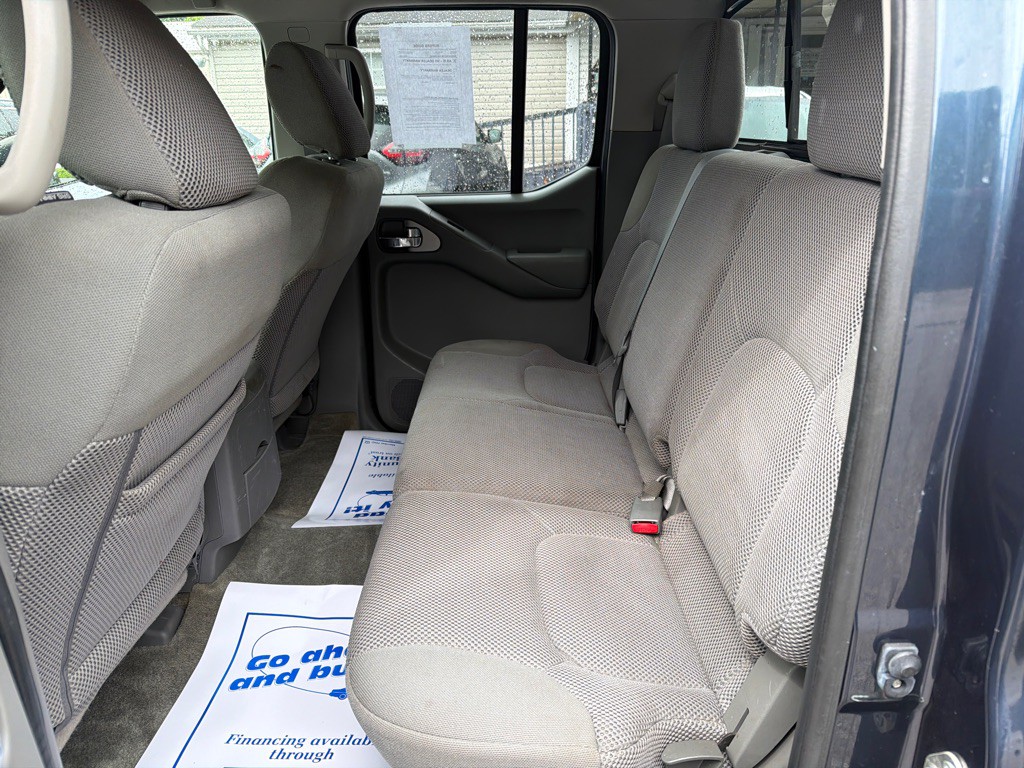 2017 Nissan Frontier Image 8