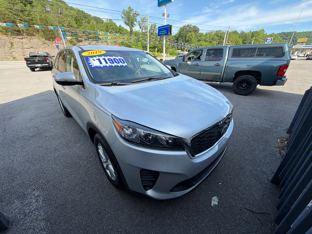 2019 Kia Sorento Image 2