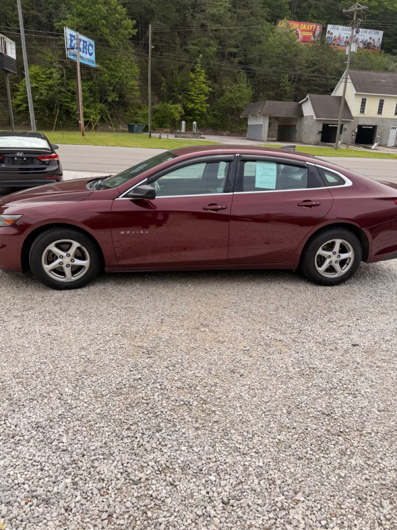2016 Chevrolet Malibu Image 4