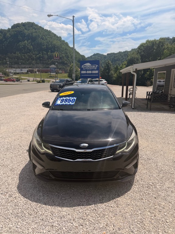 2019 Kia Optima Image 2