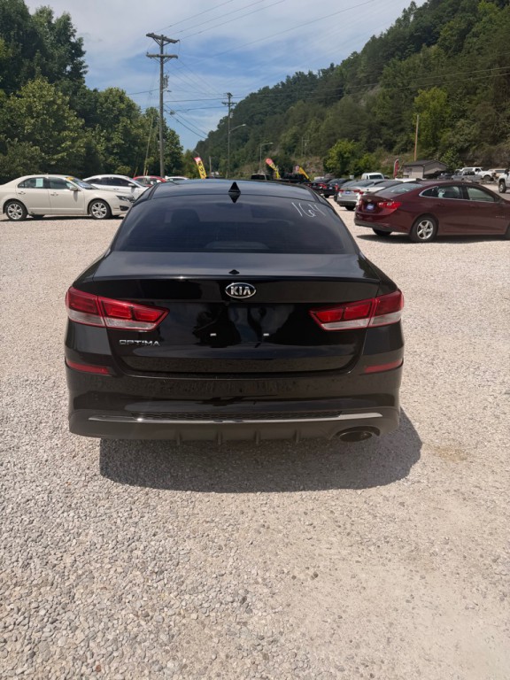 2019 Kia Optima Image 8