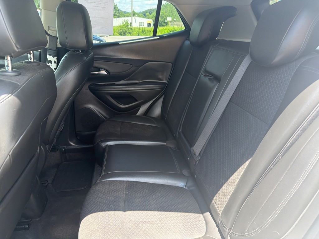 2017 Buick Enclave Image 9