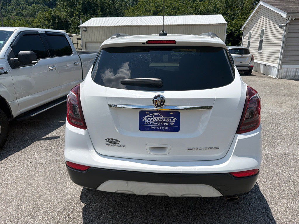 2017 Buick Enclave Image 11