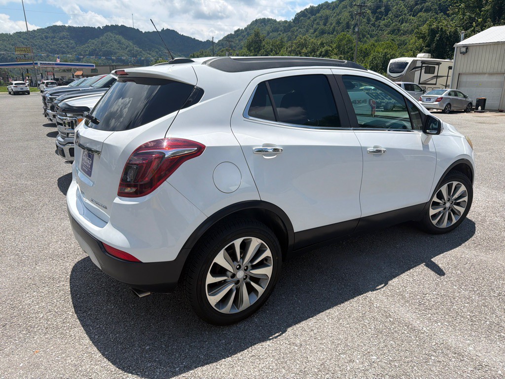 2017 Buick Enclave Image 14
