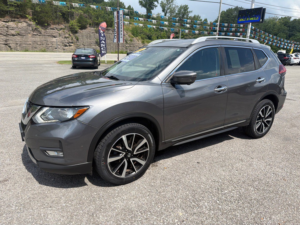 2020 Nissan Rogue Image 3