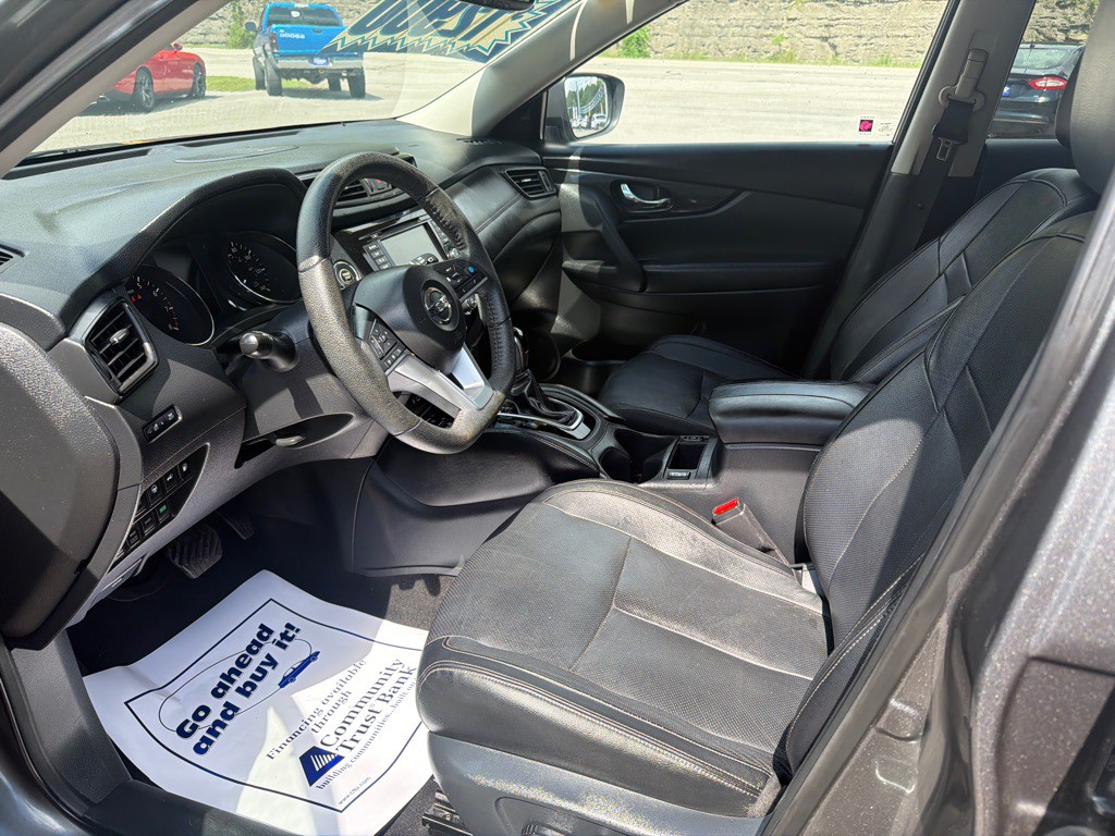 2020 Nissan Rogue Image 4