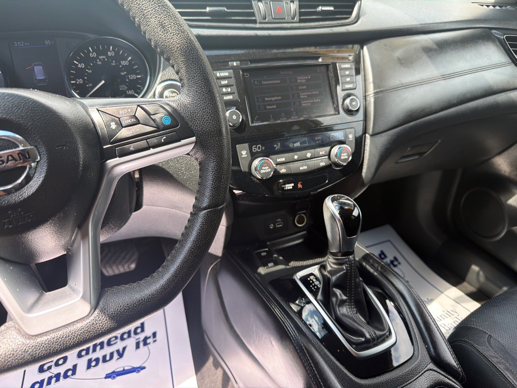 2020 Nissan Rogue Image 5
