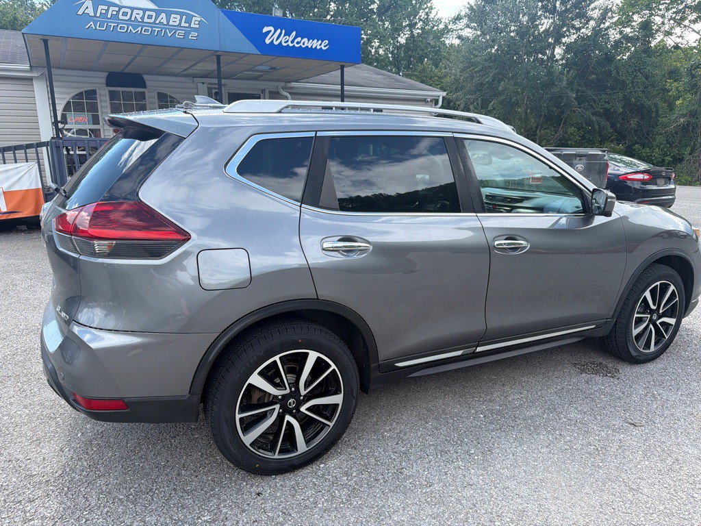 2020 Nissan Rogue Image 10