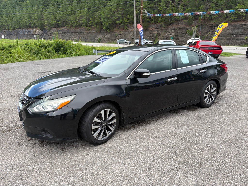 2017 Nissan Altima Image 3