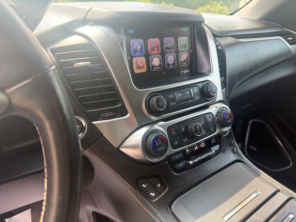 2017 Chevrolet Tahoe Image 6