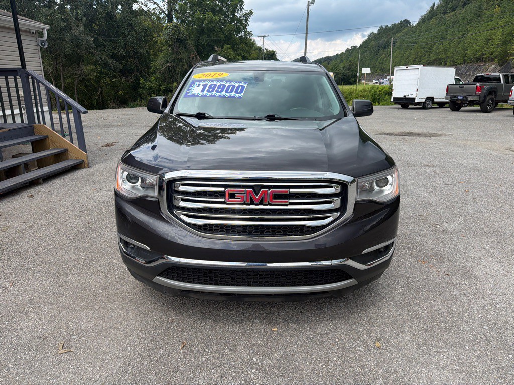 2019 GMC Acadia Image 2