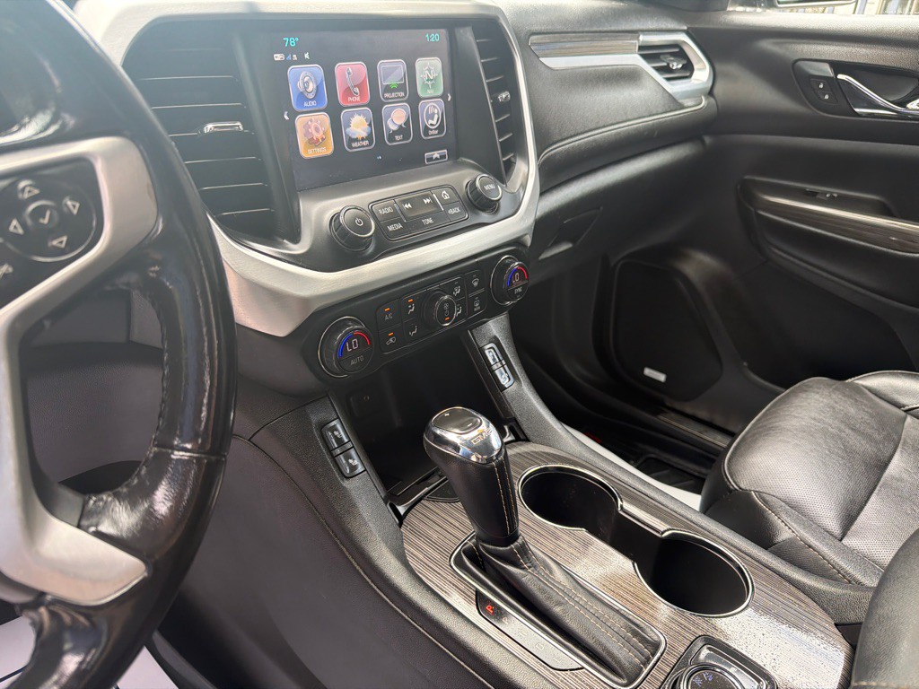 2019 GMC Acadia Image 8