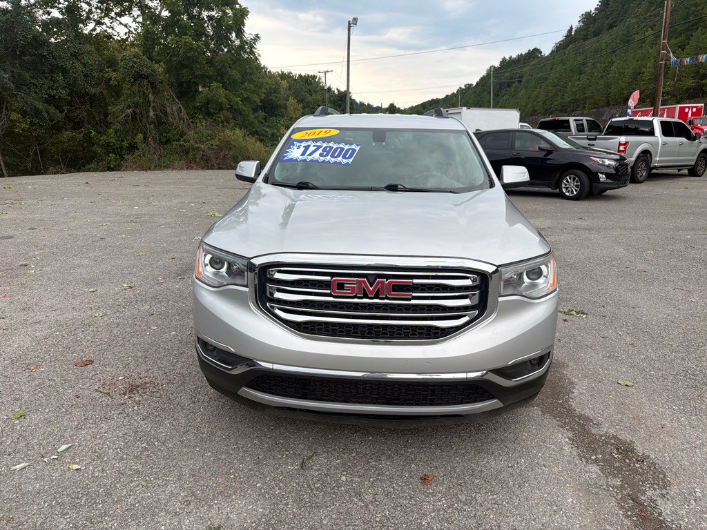 2019 GMC Acadia Image 2