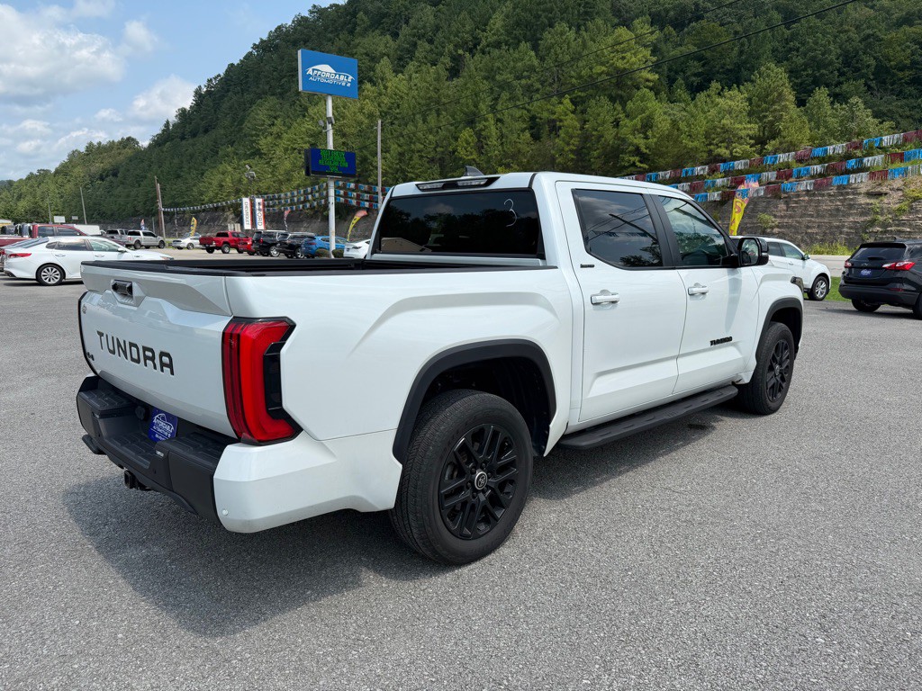 2024 Toyota Tundra Image 17