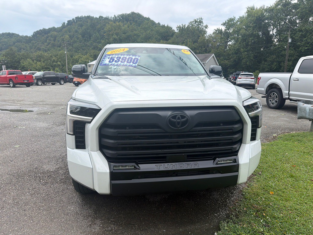 2024 Toyota Tundra Image 2