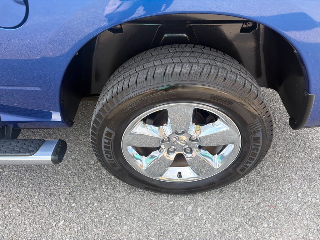 2017 RAM 1500 Image 9