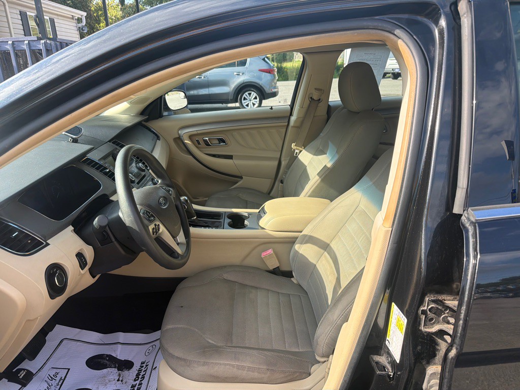 2013 Ford Taurus Image 5