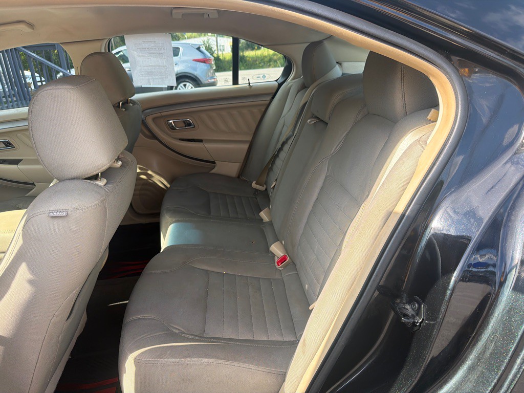 2013 Ford Taurus Image 7