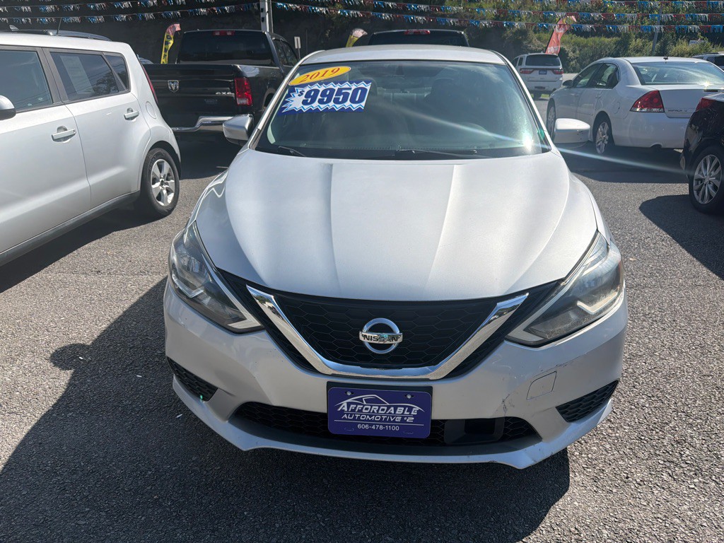 2019 Nissan Sentra Image 2