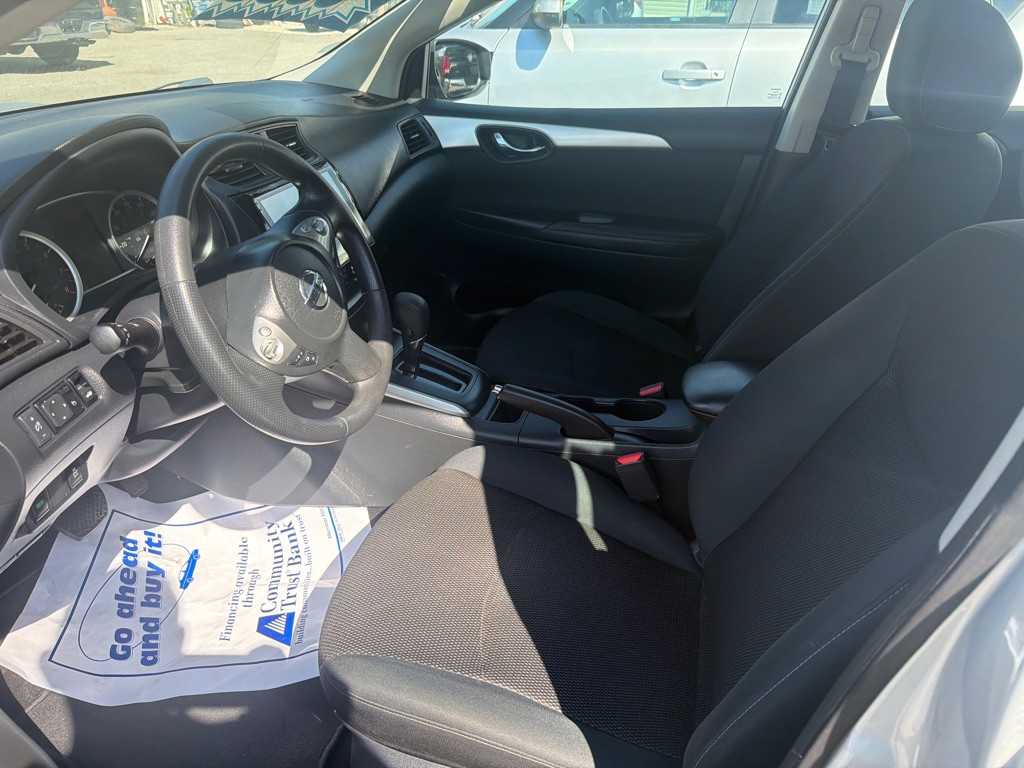 2019 Nissan Sentra Image 4