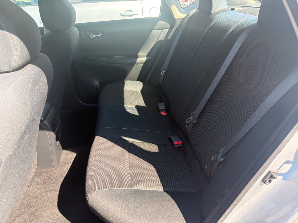 2019 Nissan Sentra Image 7