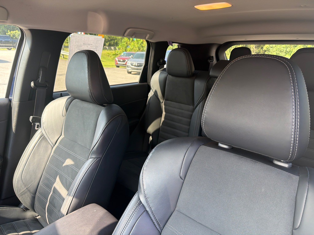 2024 Mitsubishi Outlander Image 6