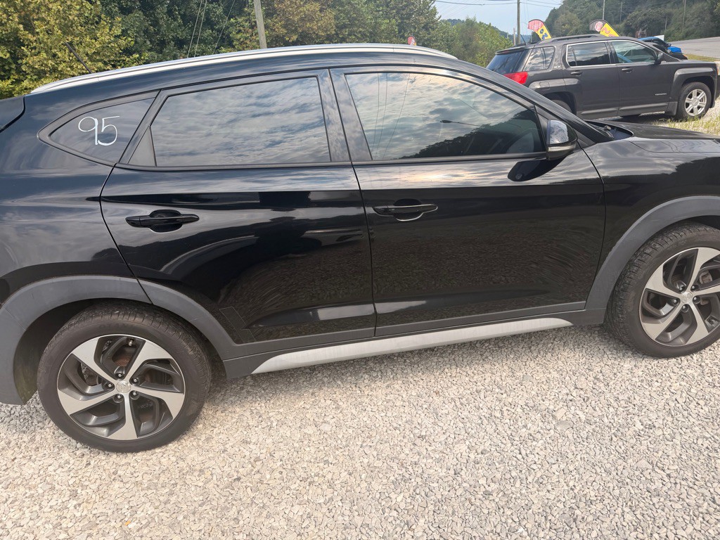 2017 Hyundai Tucson Image 11