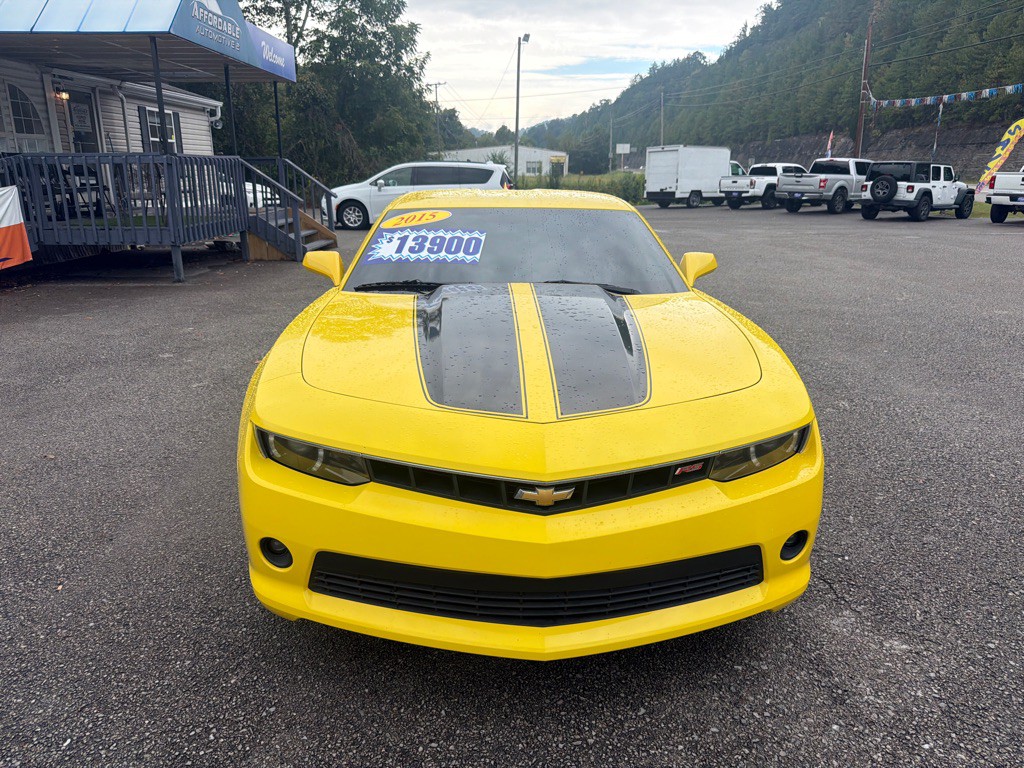 2015 Chevrolet Camaro Image 2