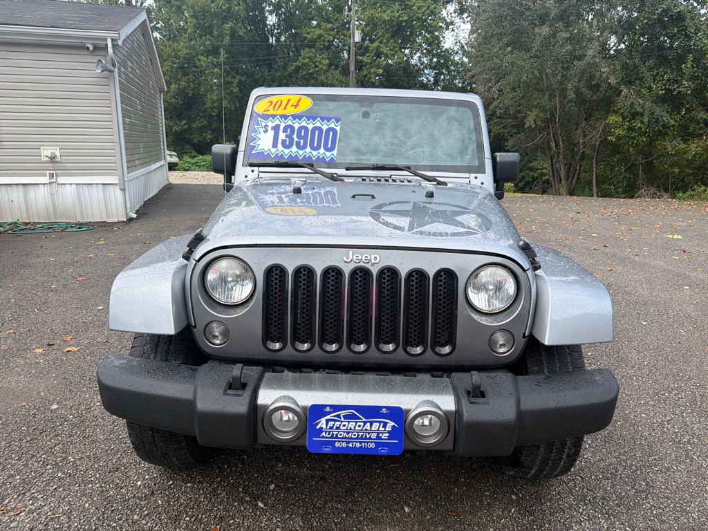 2014 Jeep Wrangler Unlimited Image 2