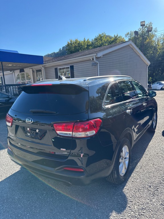 2018 Kia Sorento Image 8