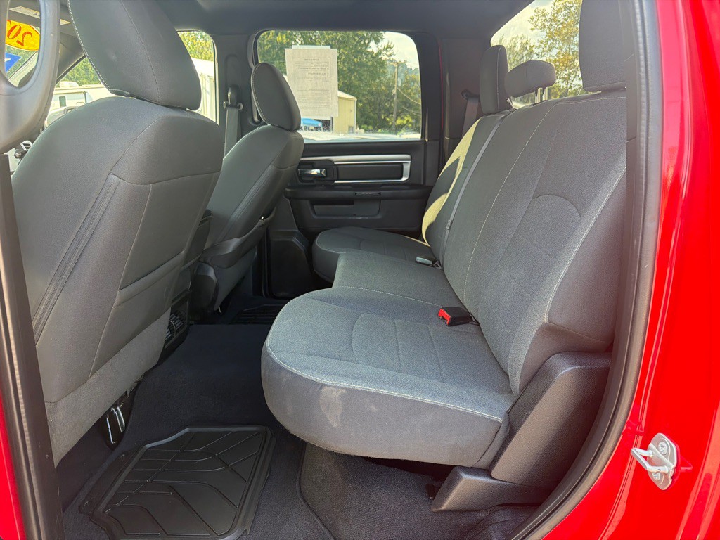 2022 RAM 1500 Image 9