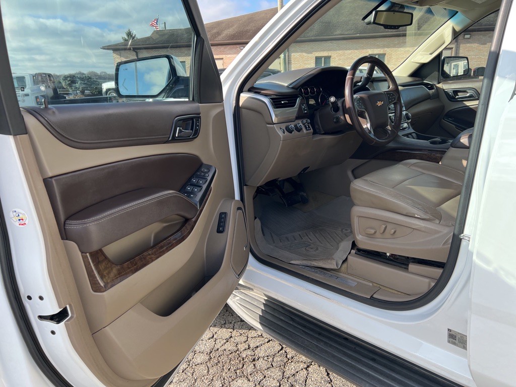 2018 Chevrolet Suburban Image 15