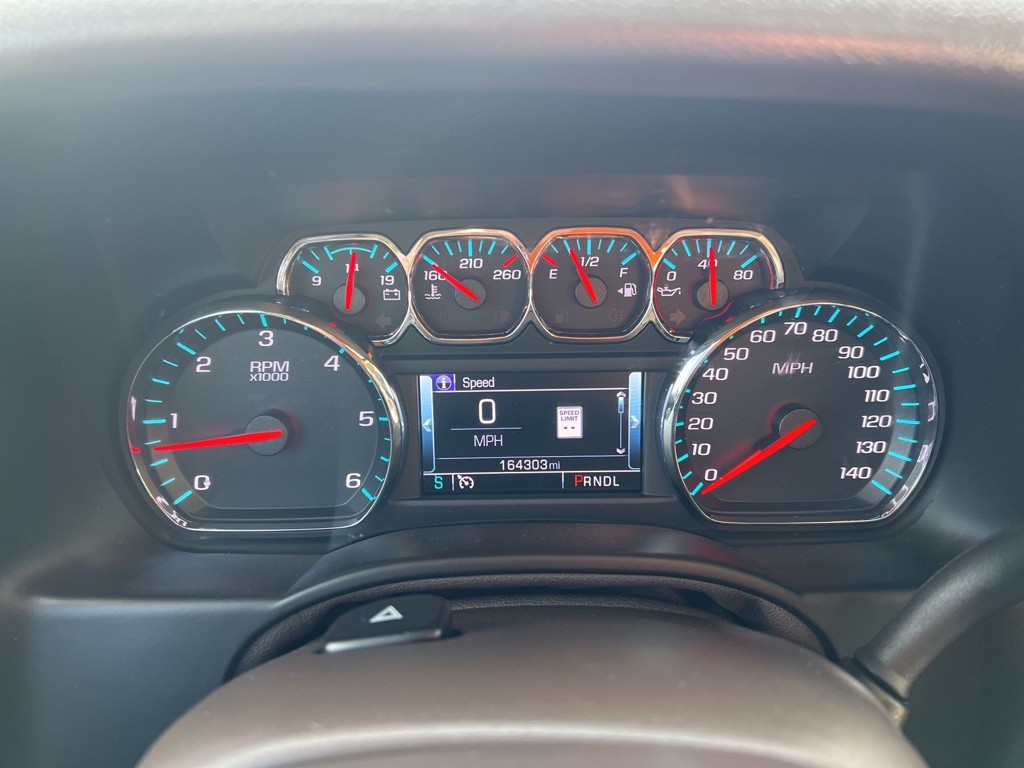 2018 Chevrolet Suburban Image 26
