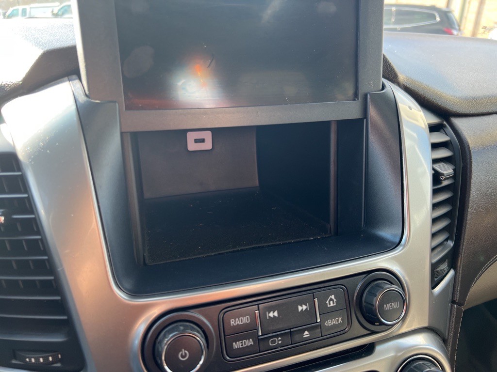 2018 Chevrolet Suburban Image 34