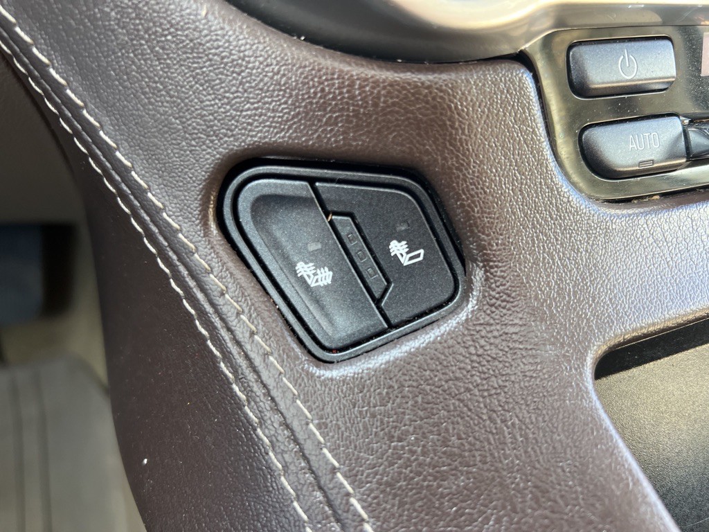 2018 Chevrolet Suburban Image 36