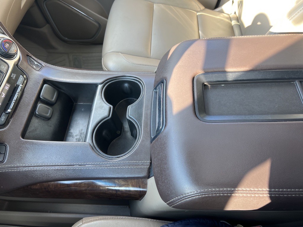 2018 Chevrolet Suburban Image 37