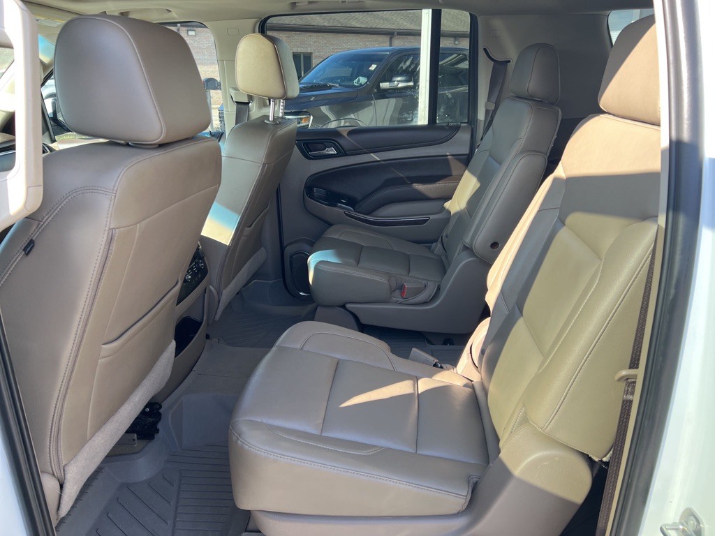 2018 Chevrolet Suburban Image 45