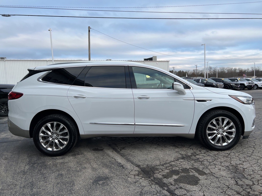 2021 Buick Enclave Image 10