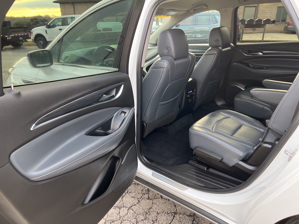 2021 Buick Enclave Image 44