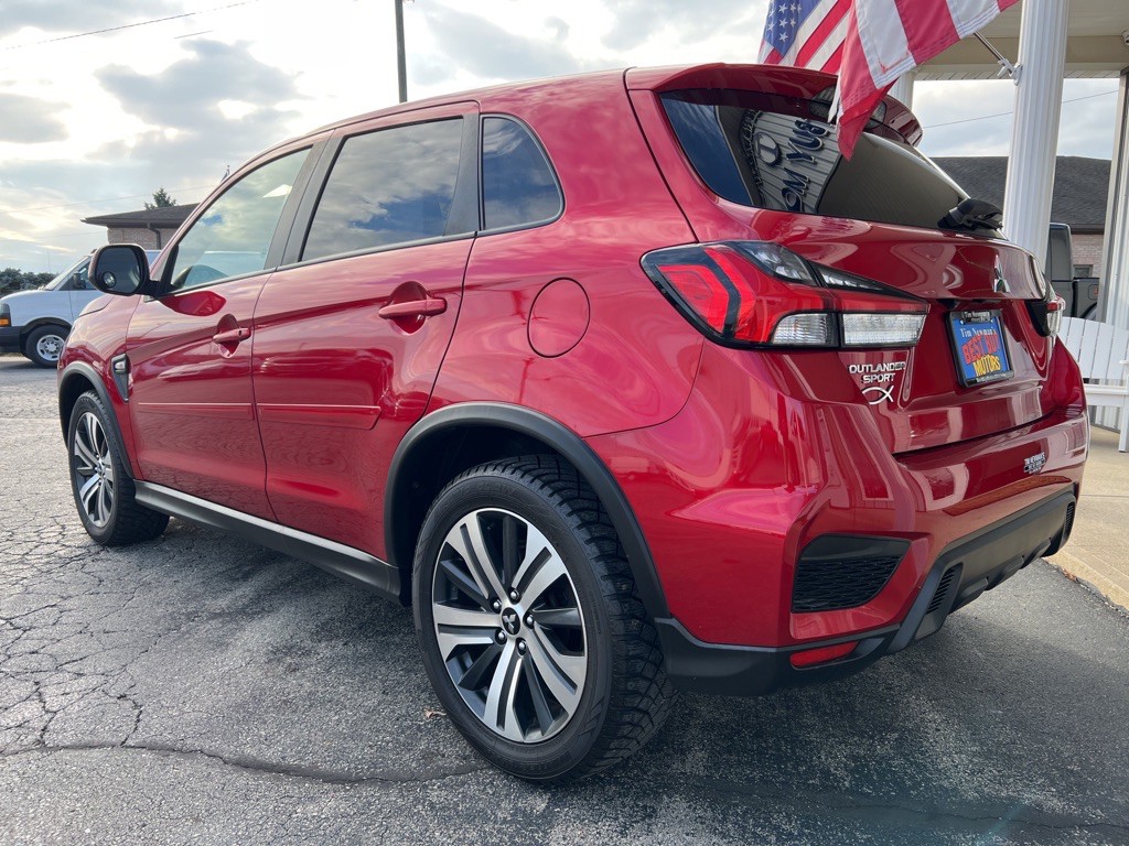 2021 Mitsubishi Outlander Image 5
