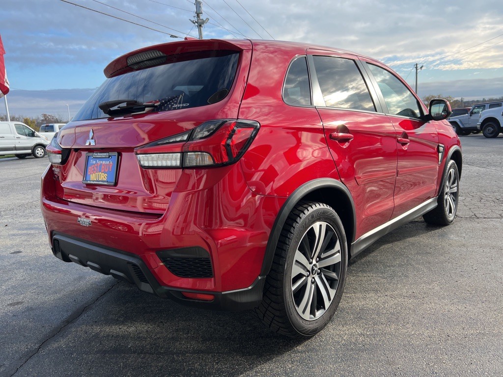 2021 Mitsubishi Outlander Image 8