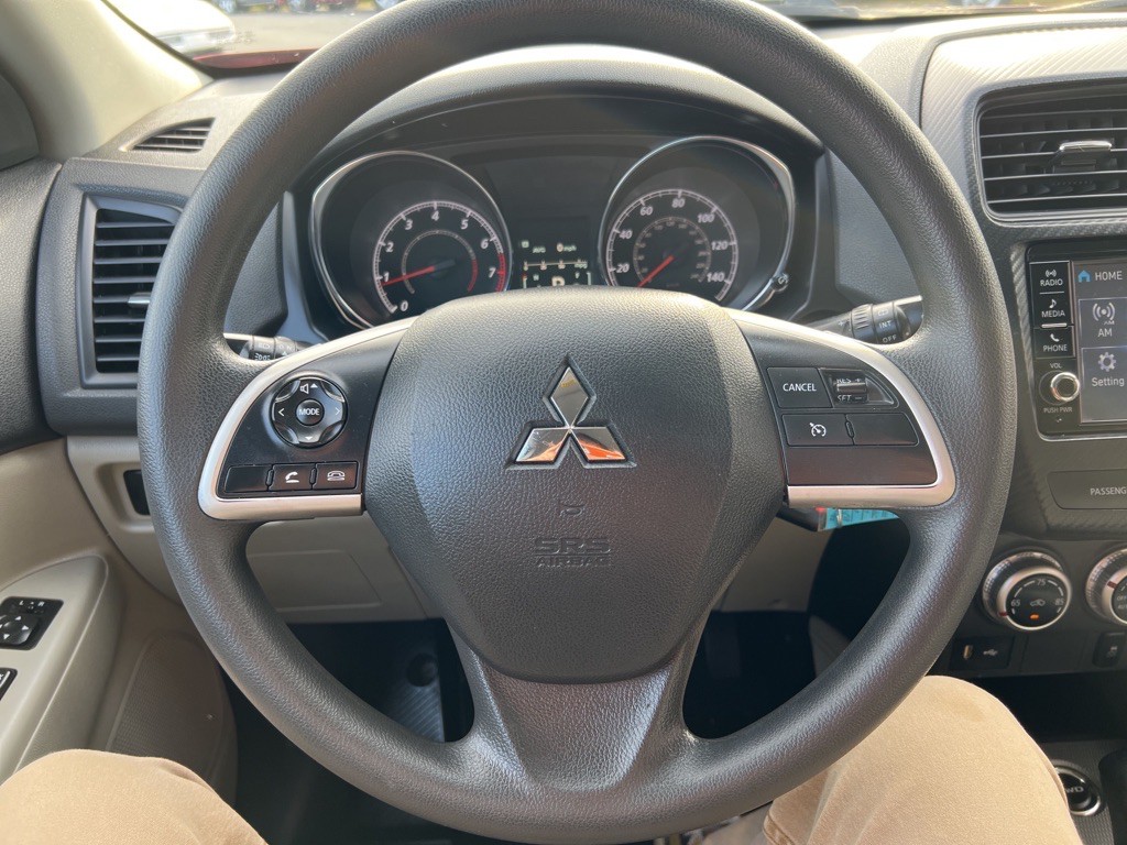 2021 Mitsubishi Outlander Image 18
