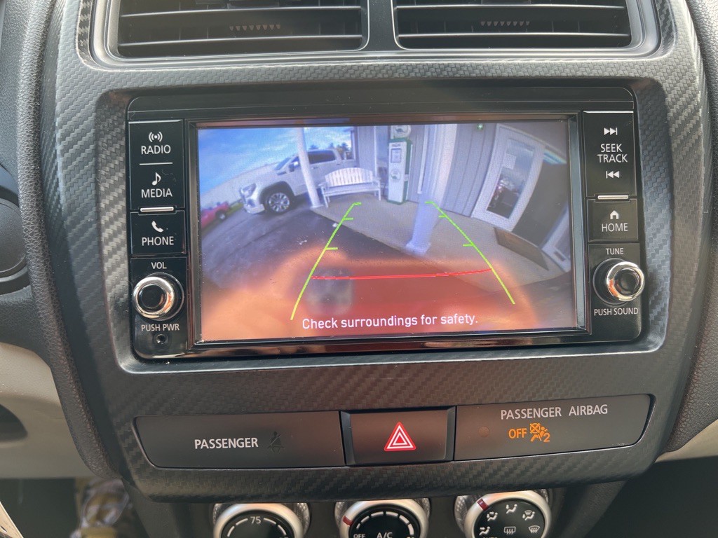 2021 Mitsubishi Outlander Image 28