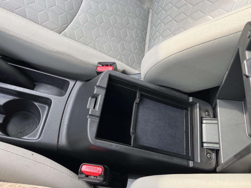 2021 Mitsubishi Outlander Image 32