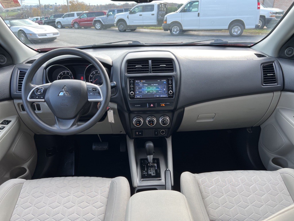 2021 Mitsubishi Outlander Image 34