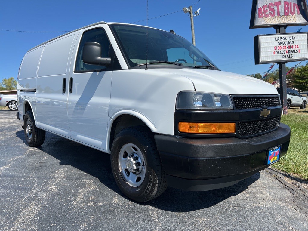 2020 Chevrolet Express Image 10