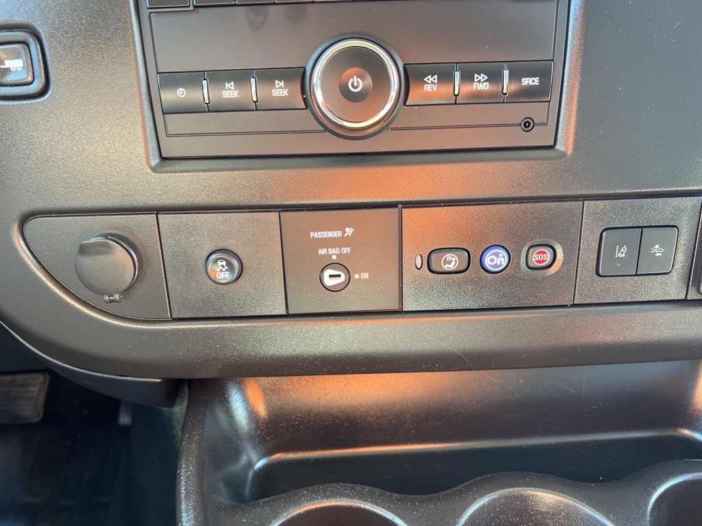 2020 Chevrolet Express Image 29